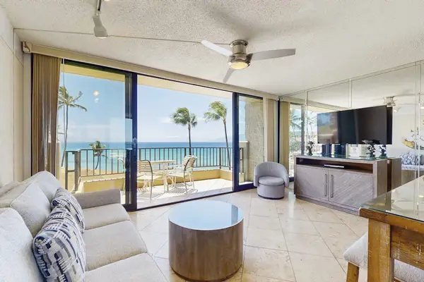 Oceanfront Living With Panoramic Views