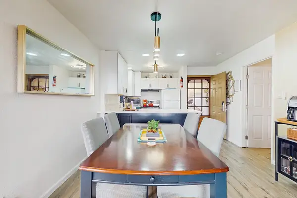Elegant Dining For Shared Meals