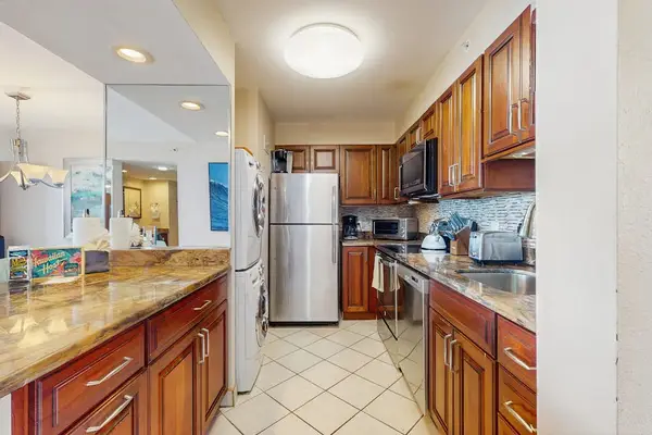 Fully Equipped Kitchen For Home Cooking