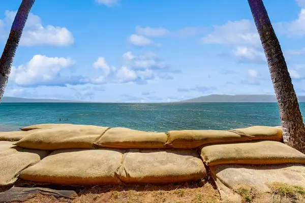 Oceanfront Seawall With Endless Views