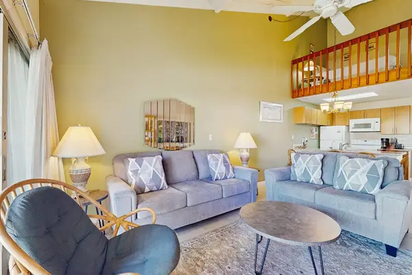 Bright Loft Living With Resort Charm