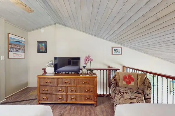 Spacious Loft Retreat Filled With Comfort