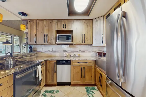 Fully Equipped Kitchen For Vacation Feasts