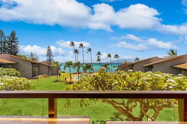Amazing view of the tropical Mahina Surf Resort view along with the Pacific Ocean.