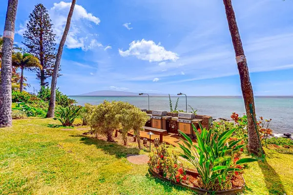 Gas grills available for your use while staying at Mahina Surf Resort.