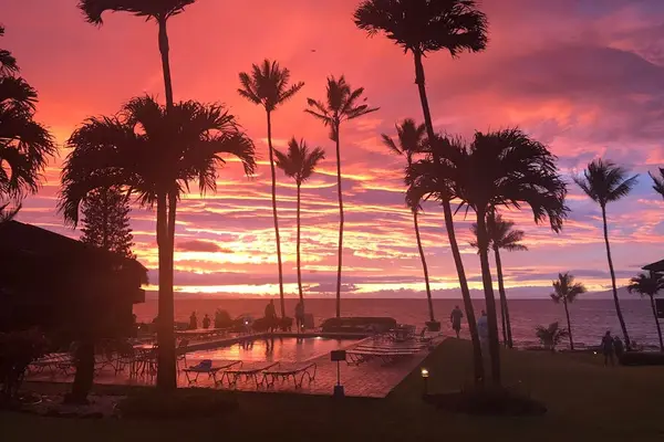 Breathtaking Maui Sunset By The Pool