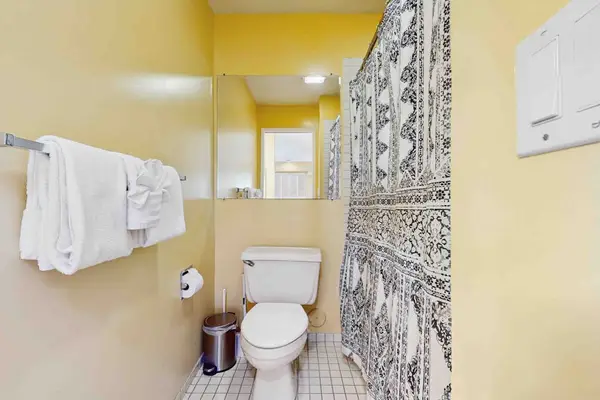 Fresh And Functional Guest Bathroom