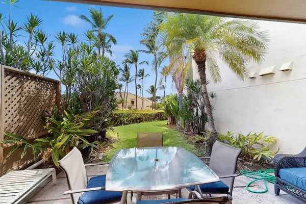 Private Tropical Garden Patio