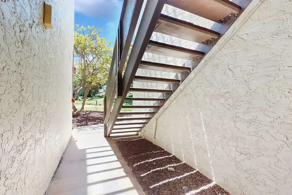 Easy Access To Your Island Retreat