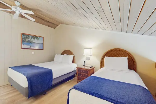 Queen bed and twin bed located in the loft for your additional guests.