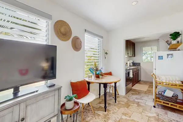 Comfortable Living And Dining Retreat