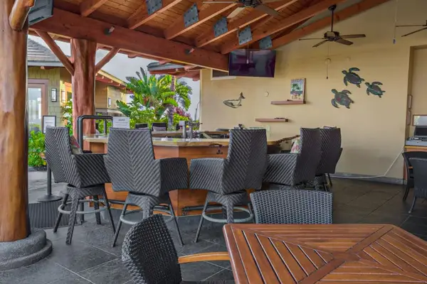 Outdoor Clubhouse Bar & Counter Seating