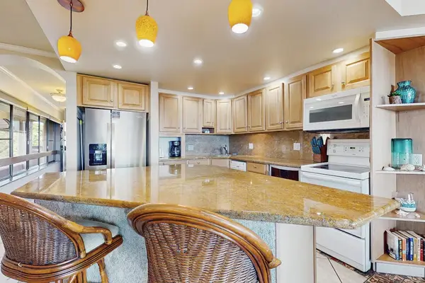 Chef Inspired Kitchen With Granite Counters