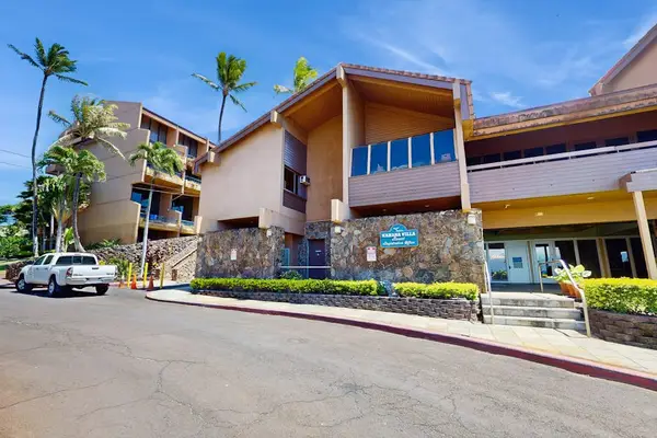 Welcome To Your Tropical Resort Escape