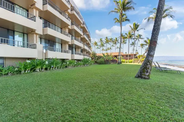Expansive Oceanfront Green Space