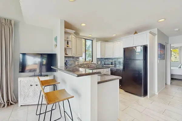 Modern Kitchen With Breakfast Bar