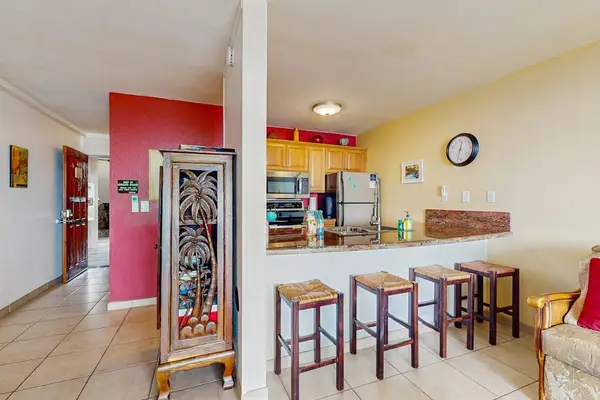 Open Kitchen For Easy Entertaining