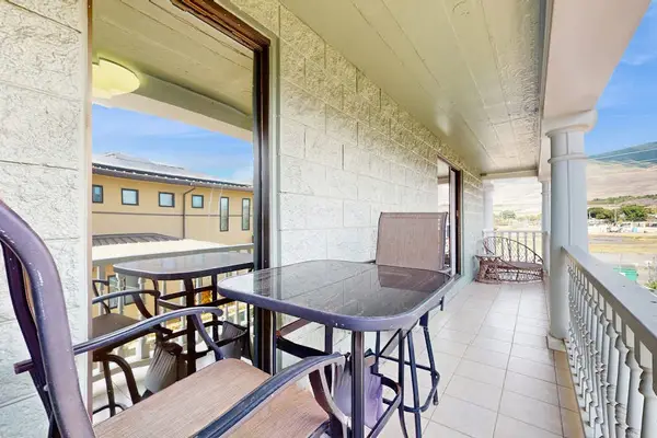 Private Lanai For Morning Coffee Moments
