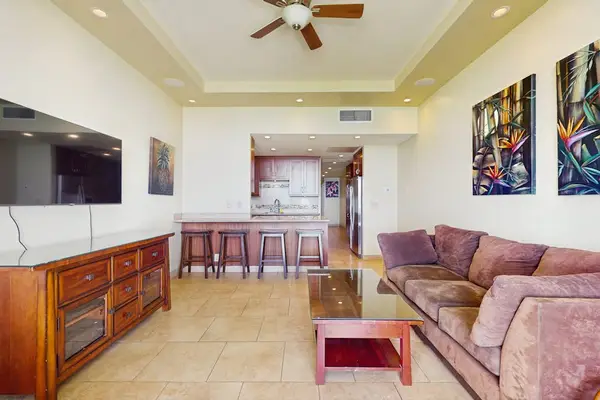 Open Concept Island Lounge