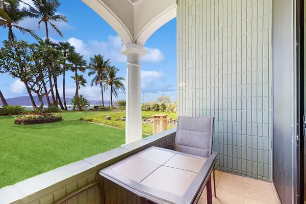 Private Garden View Patio