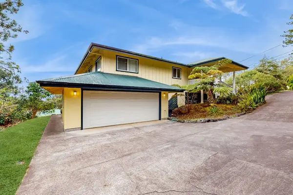 Private Garage With Easy Arrival