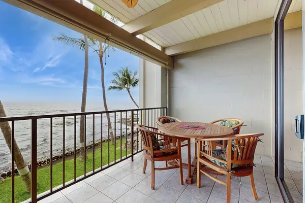 Dine Al Fresco Accompanied By Gentle Sea Breezes