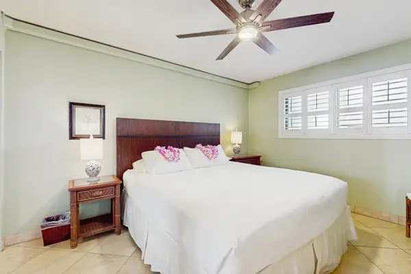 Peaceful King Bedroom Retreat