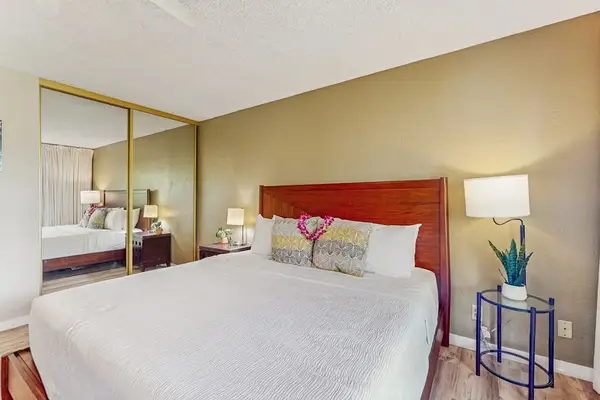 Master bedroom with king bed so that you can relax at the end of the day.