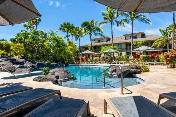 Sparkling pool with plenty of space to unwind