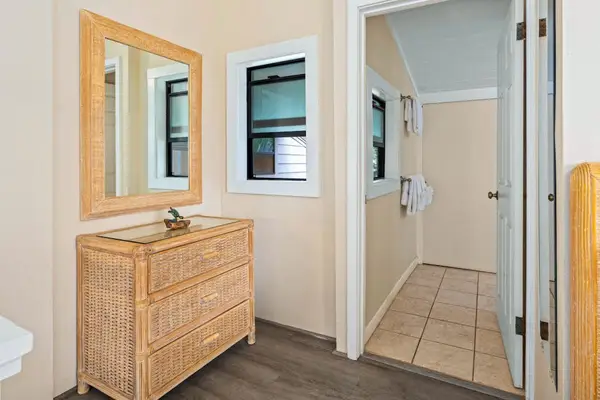 Spacious Ensuite With Dual Closets