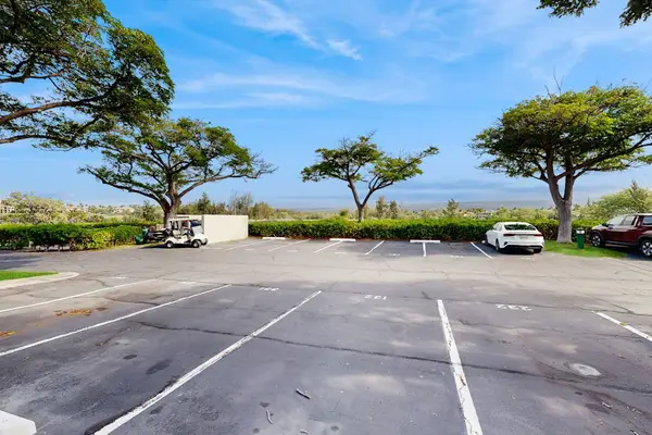 Convenient Guest Parking Near Your Stay