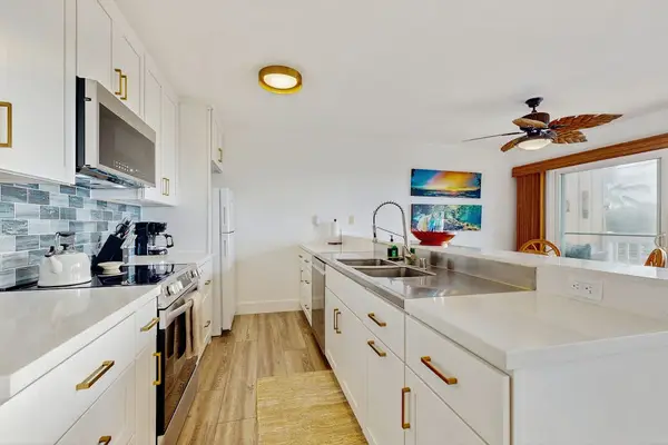 Fully Equipped Kitchen For Home Cooking