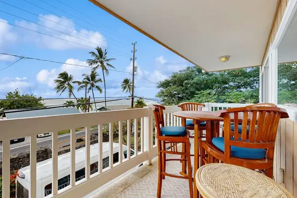 Balcony With Tropical Breezes