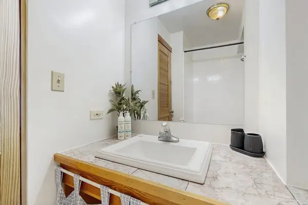 Keep your routine simple with convenient access to a full bathroom.