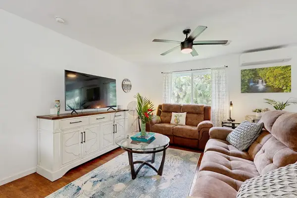 Relax In Comfortable Coastal Style