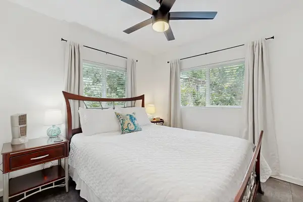 Tranquil Bedroom Surrounded By Nature