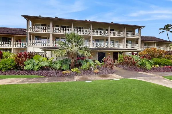 Charming Resort Exterior