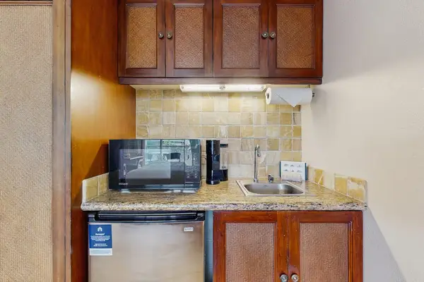 Everything You Need in Your Kitchenette