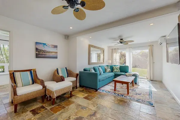 Additional living area with queen sofabed