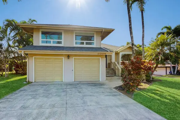 Welcome to your private Island Getaway.  Private parking in your Island Getaway driveway.