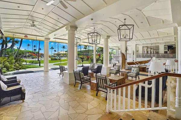 Open Air Island Reception Lounge