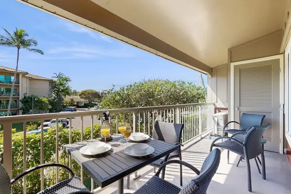 Ocean View Balcony Dining