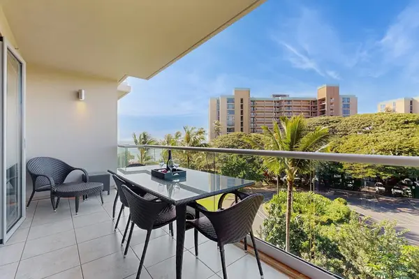 Sunset Cocktails With Tropical Views