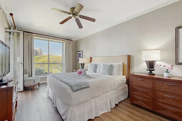 Serene Primary Suite With Balcony Access