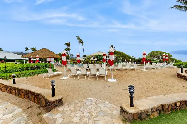Tropical Courtyard With Relaxing Resort Seating