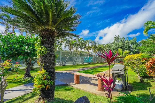 Peaceful Garden Courtyard Oasis