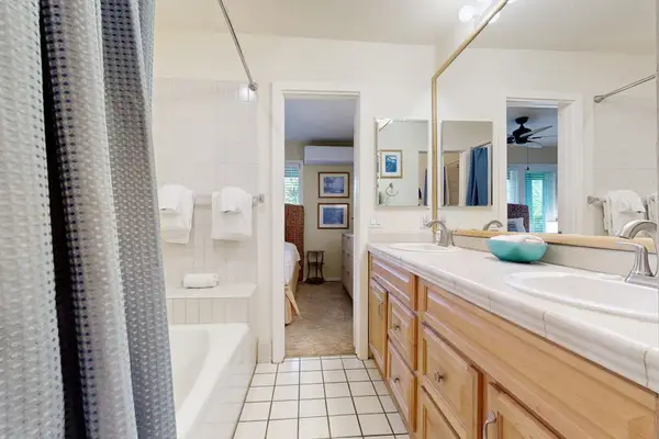 Relax in the Spa-Inspired Bathroom