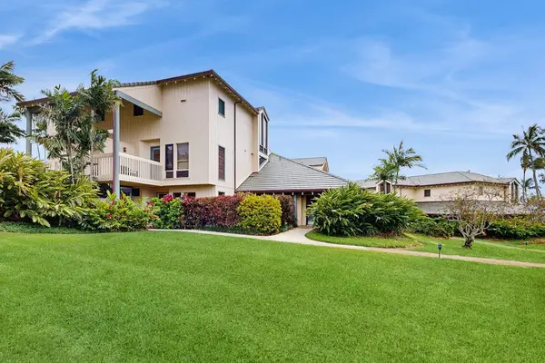 Soak up warm sunshine in tranquil garden surroundings