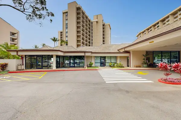 Grand Resort Arrival And Entrance