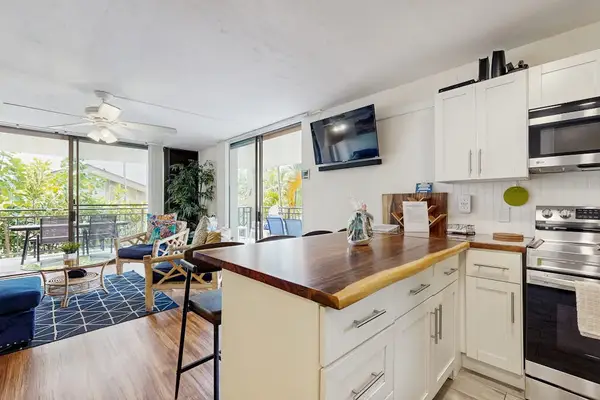 Kitchen Island with Breakfast Bar Seating